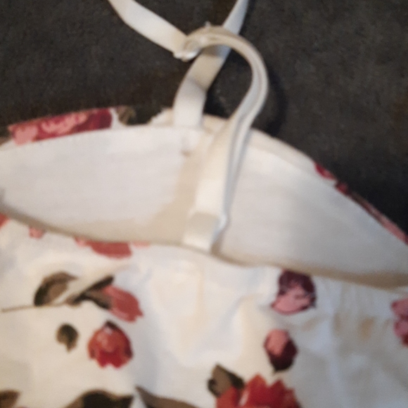 Crop tops - Picture 3 of 3